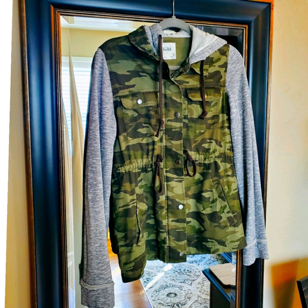 MUDD camo jacket with gray attached knit hoodie